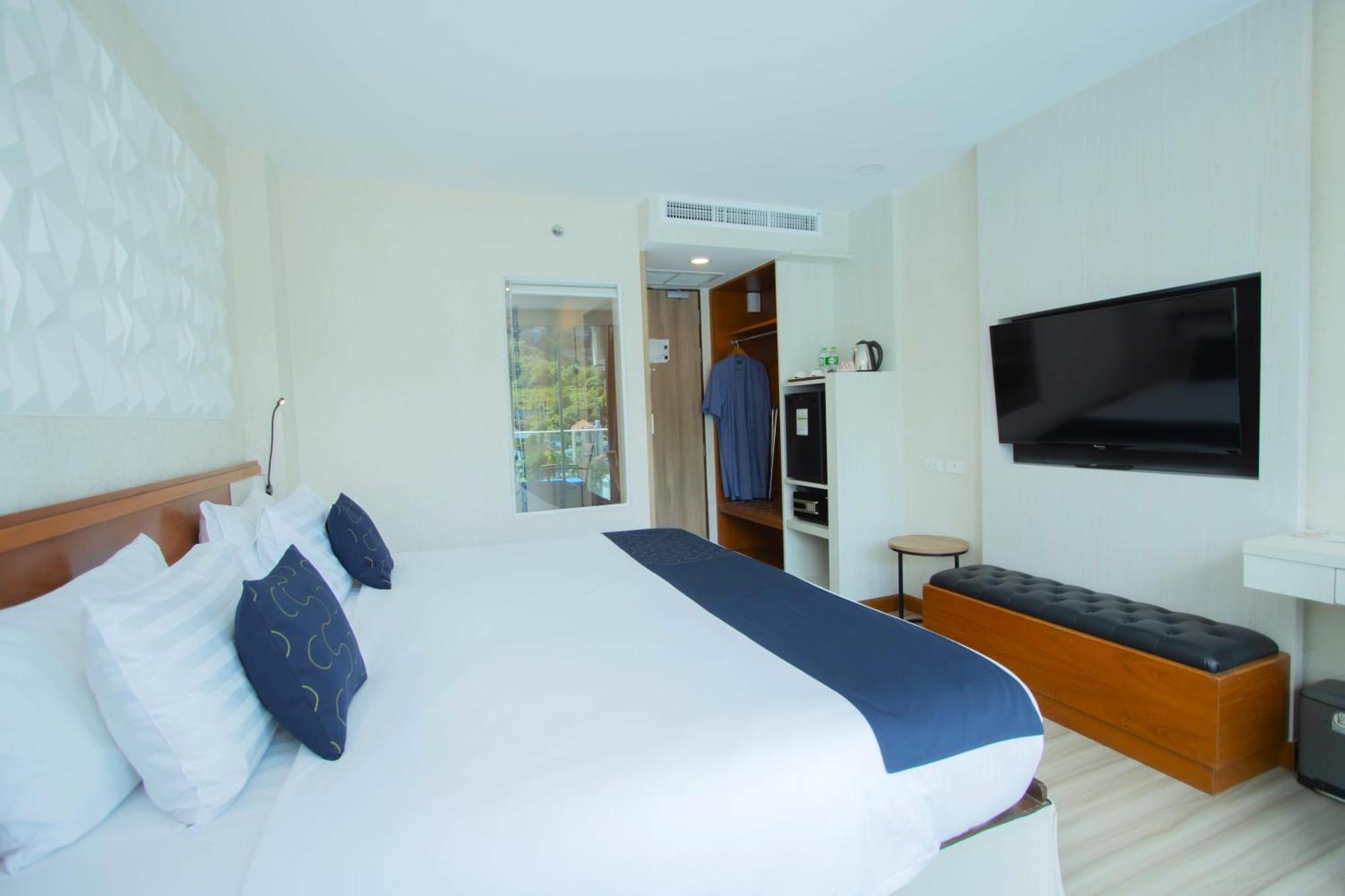Patong Sira Grande Hotel & Spa מראה חיצוני תמונה
