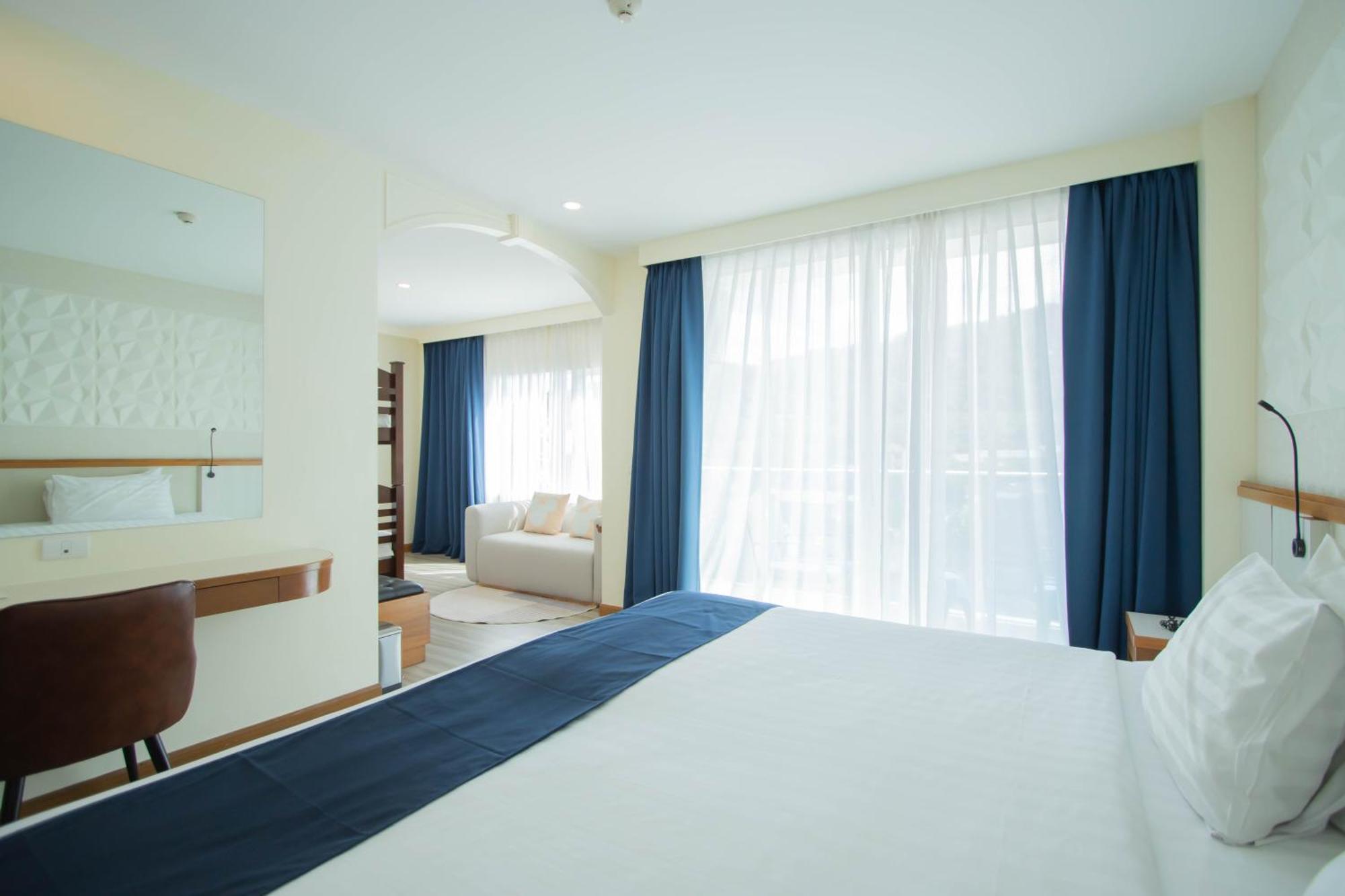 Patong Sira Grande Hotel & Spa מראה חיצוני תמונה