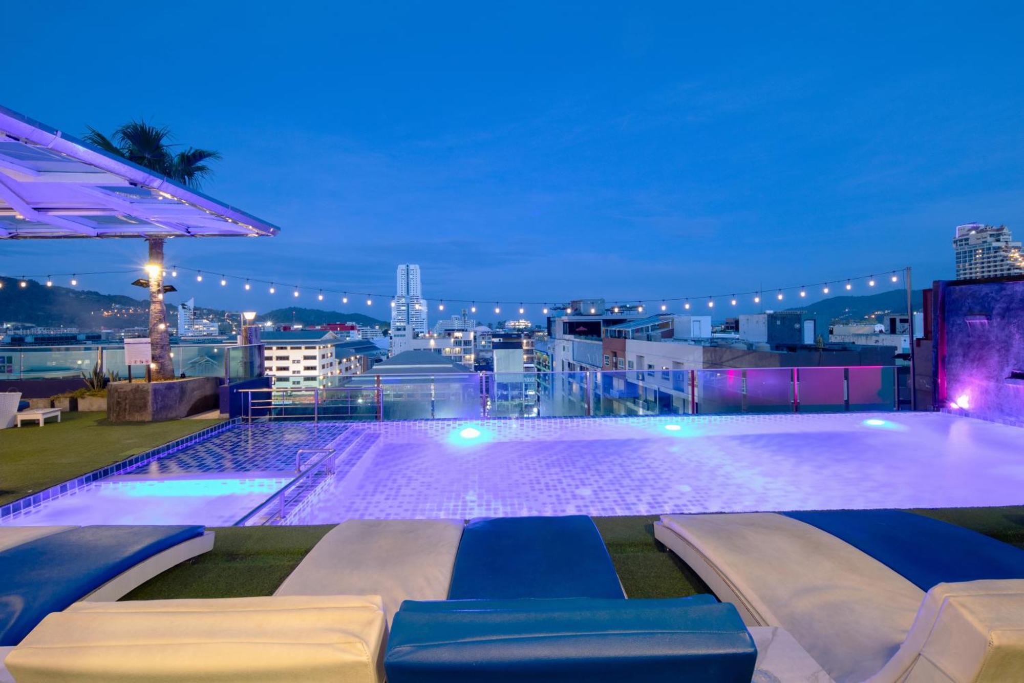 Patong Sira Grande Hotel & Spa מראה חיצוני תמונה