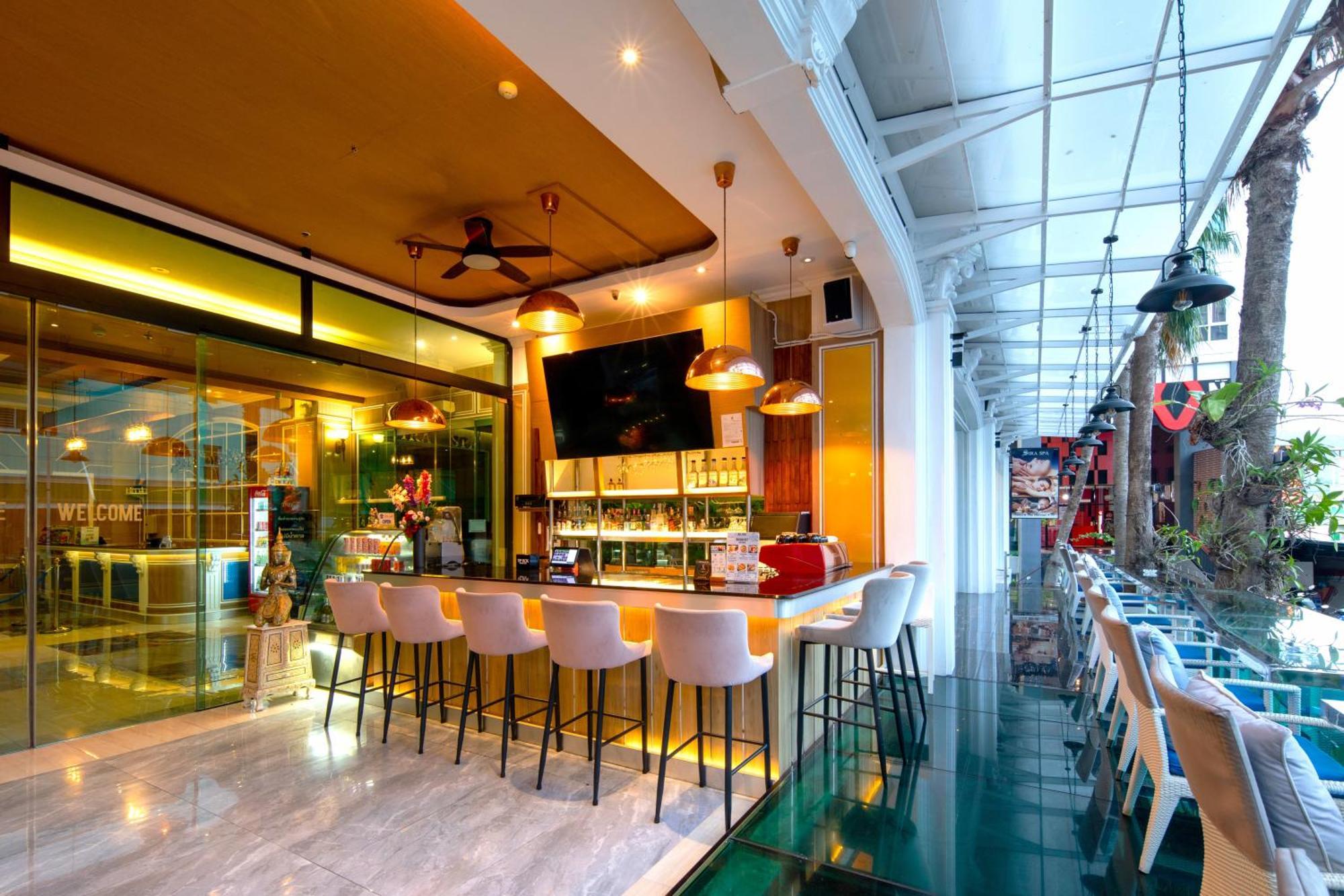 Patong Sira Grande Hotel & Spa מראה חיצוני תמונה